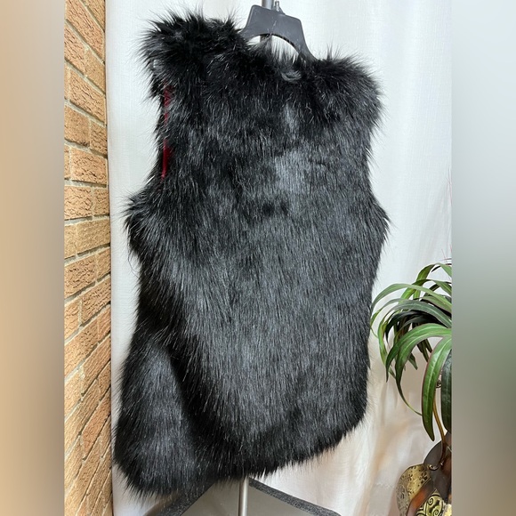 VIA SPIGA 2001 collection - black Faux Fur vest lined with burgundy sateen- med - Picture 4 of 8